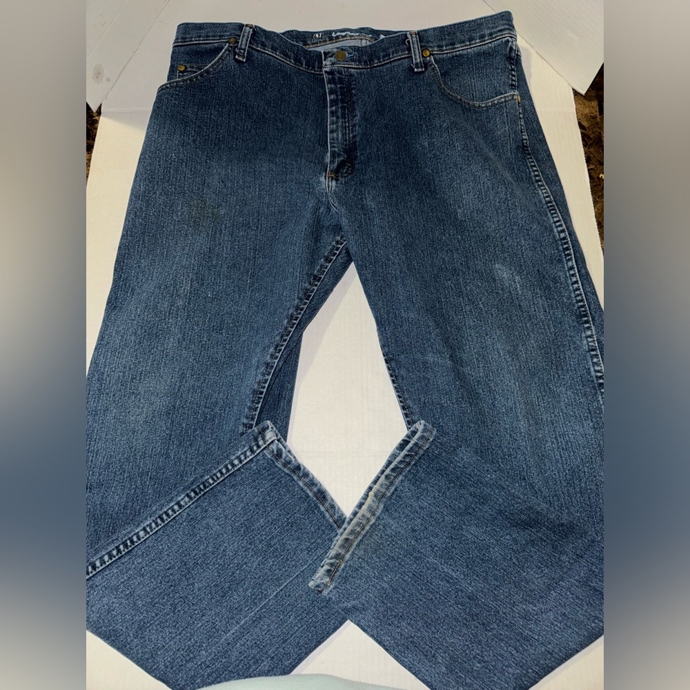 Wrangler Mens Cowboy Cut Premium Performance #47MAVVS  Medium Wash Jeans 40x32
